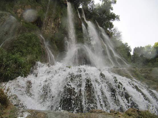 آبشار بیشه لرستان از جاذبه های توریستی و گردشگری
