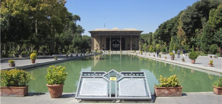 عکس کاخ چهلستون صفویه اصفهان