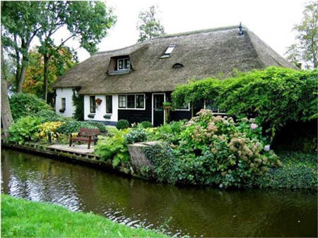 تصاویر دیدنی یک روستا در هلند | عکس های چشم نواز روستایی در هلند